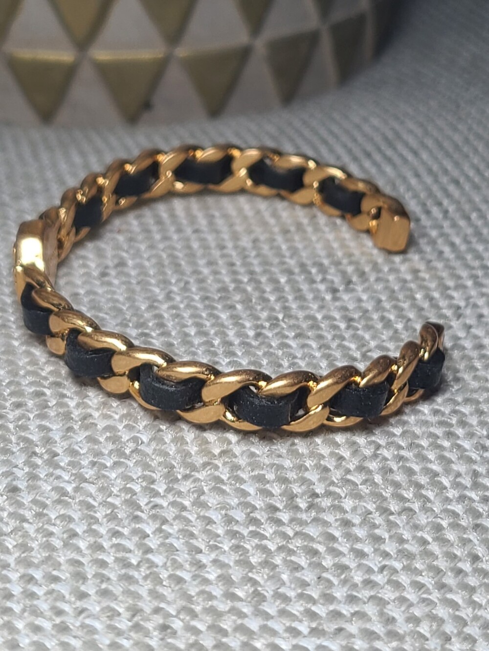 Tory Burch Woven Chain Bracelet | Black - Picture 2 of 9